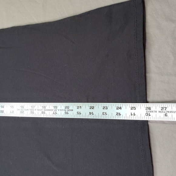 Schitts Creek T-Shirt Women's Size Large Black Rose Apothecary Big Logo - Picture 7 of 9